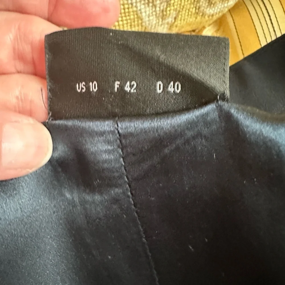 Akris Navy Silk Jacket with Hand Beaded Crystals Size 10 - Picture 10 of 16